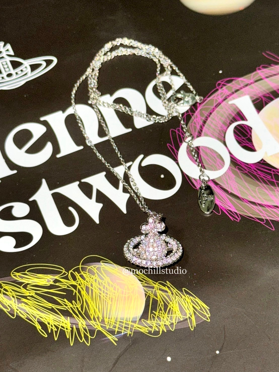 Vivienne Westwood Grace Small Pendant Necklace 立體滿鑽土星項鍊