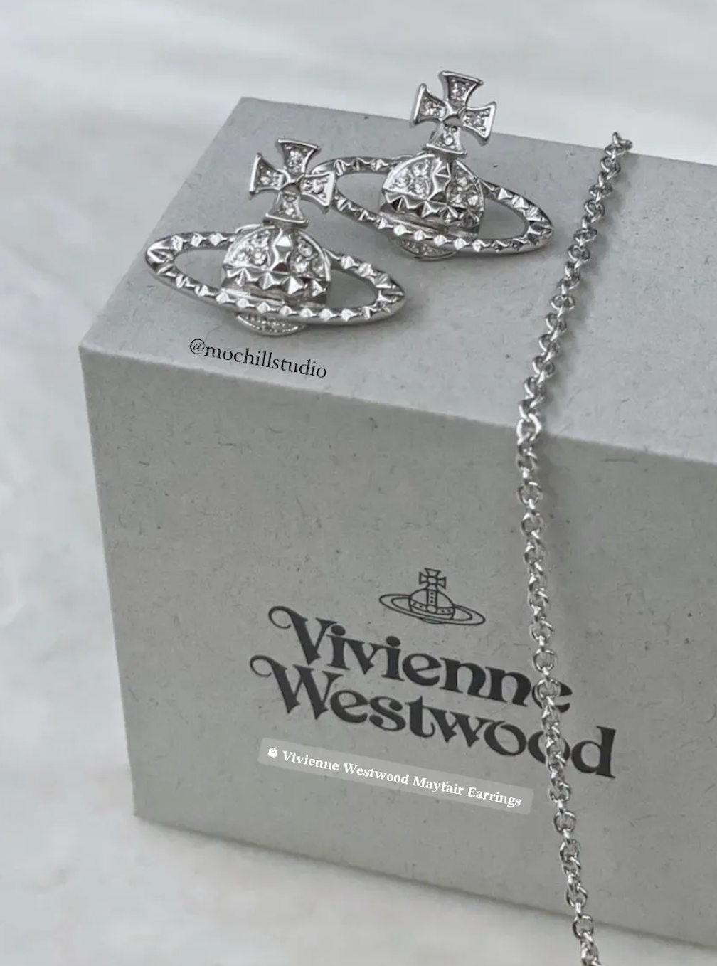 Vivienne Westwood Mayfair Earrings 卯釘水晶土星耳環(共4色!)