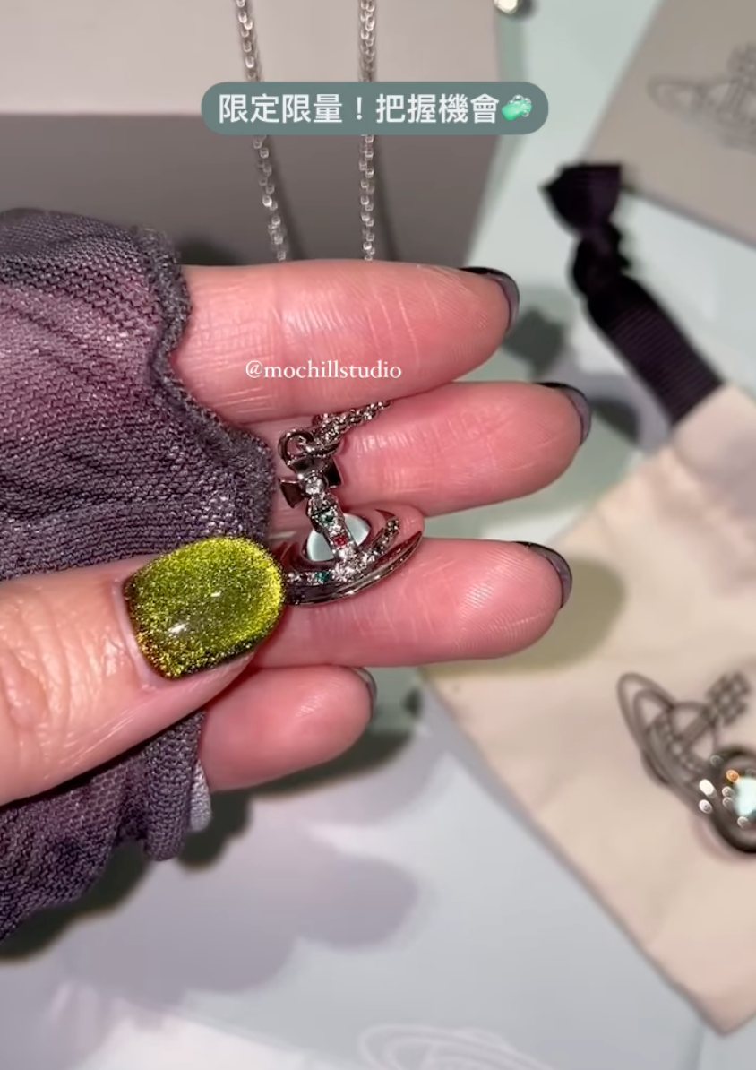Vivienne Westwood 限定限量薄荷綠立體土星項鍊(全尺寸!)