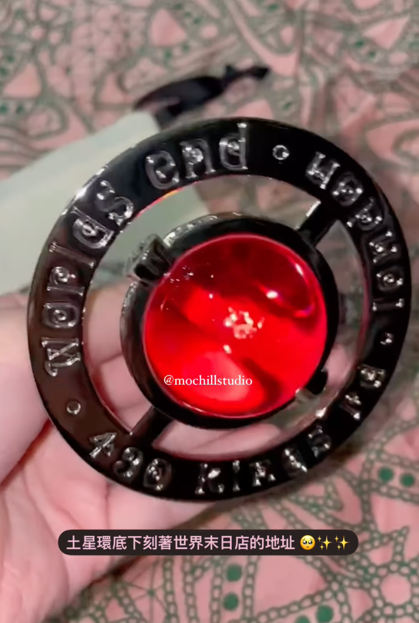(斷貨中)Vivienne Westwood World's End Giant Orb Necklace 限定限量世界末日巨型土星項鍊