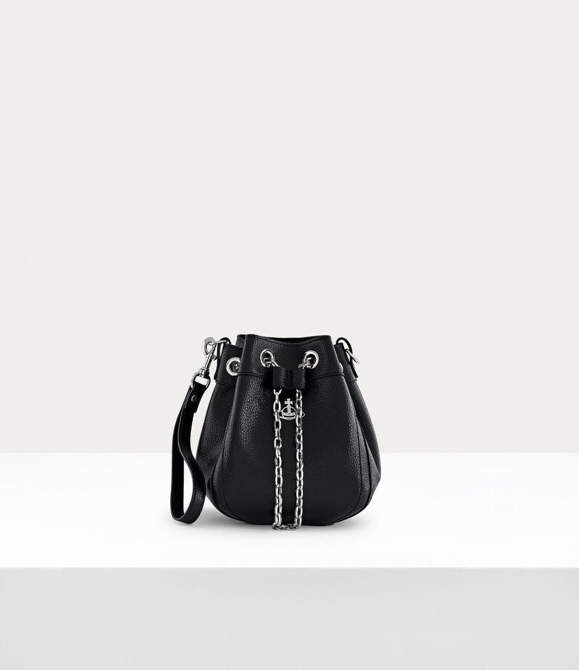 Vivienne Westwood Chrissy small Bucket bag 鏈條手提肩背包