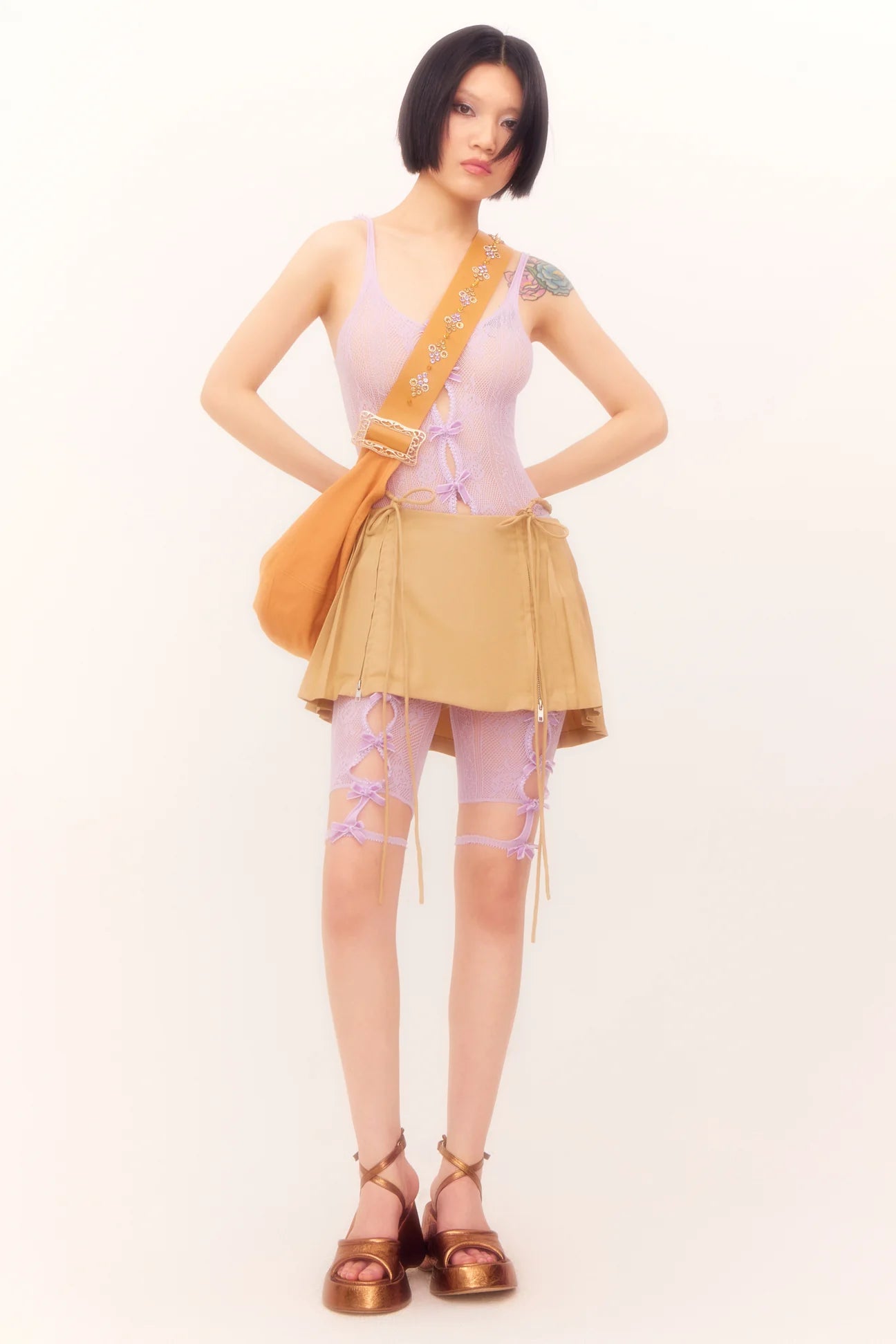 Nφ DRESS 絲絨蝴蝶結蕾絲五分褲襪(共3色!)