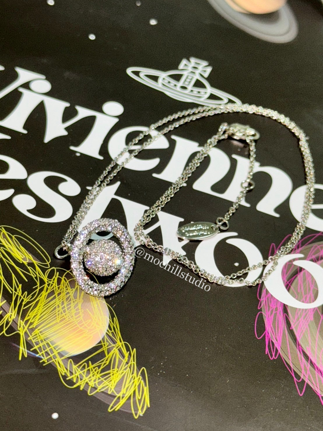 Vivienne Westwood Grace Small Pendant Necklace 立體滿鑽土星項鍊