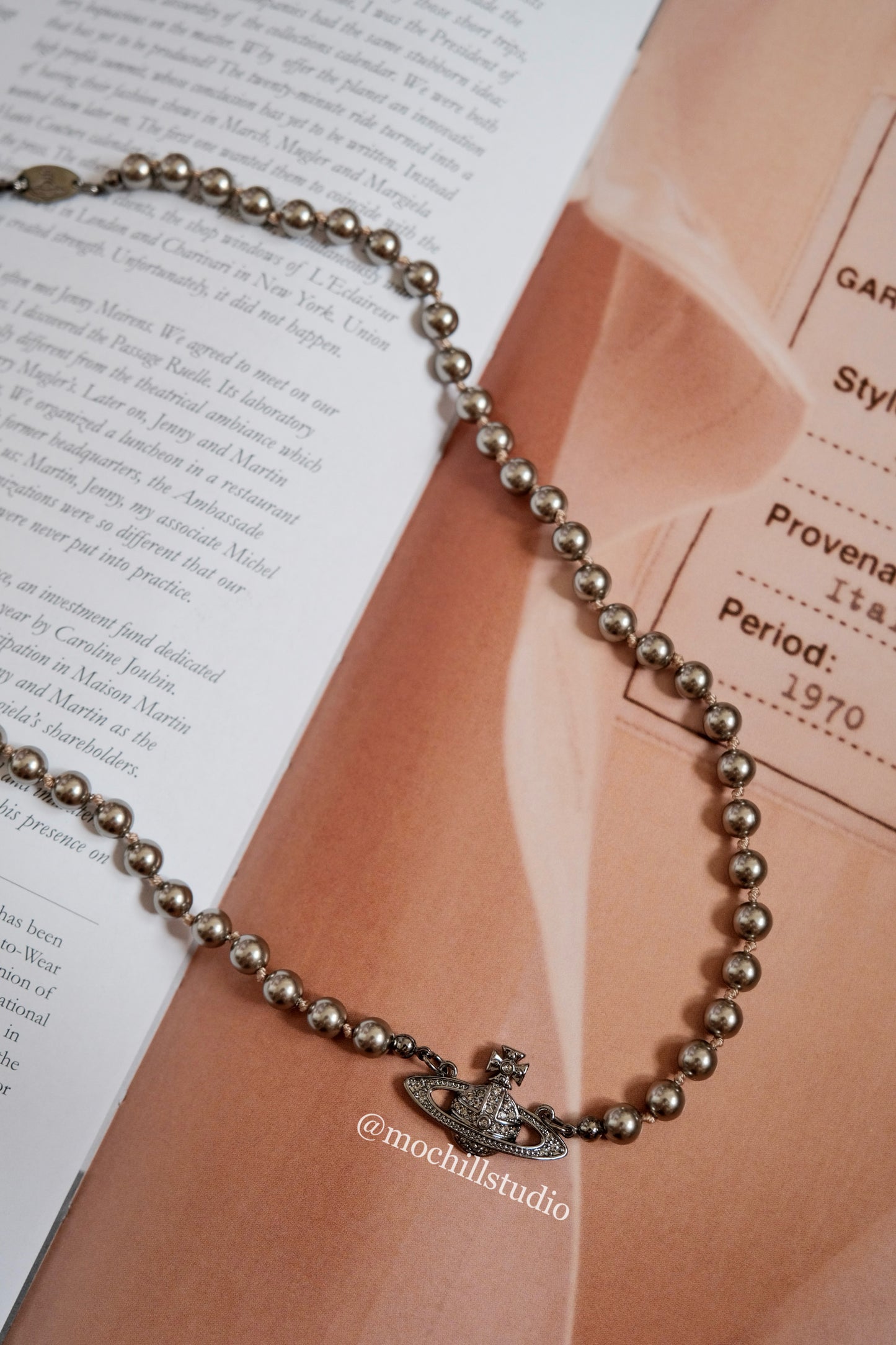 Vivienne Westwood Man. Mini Bas Relief Pearl Necklace 限量黑銀滿鑽土星珍珠項鍊