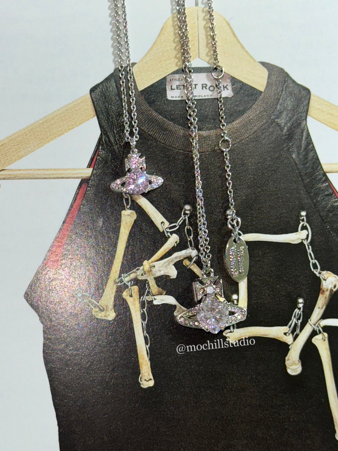 Vivienne Westwood Ariella Necklace 愛心水晶土星項鍊