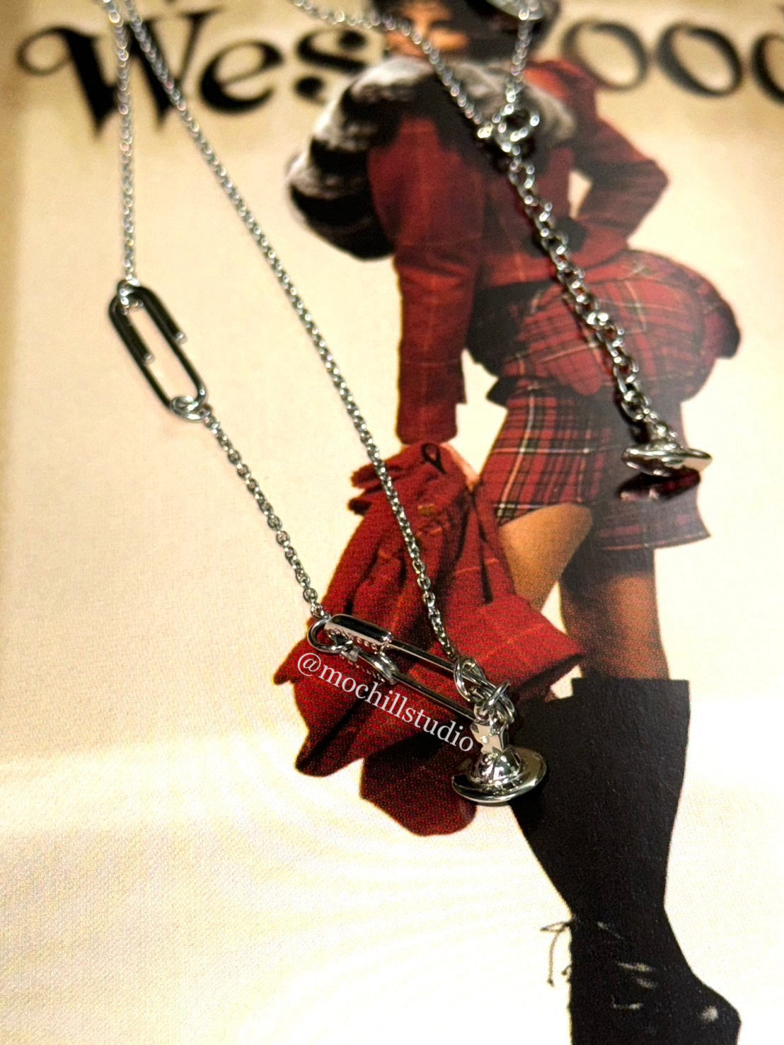 Vivienne Westwood Safety Pin Necklace 土星別針純銀項鍊
