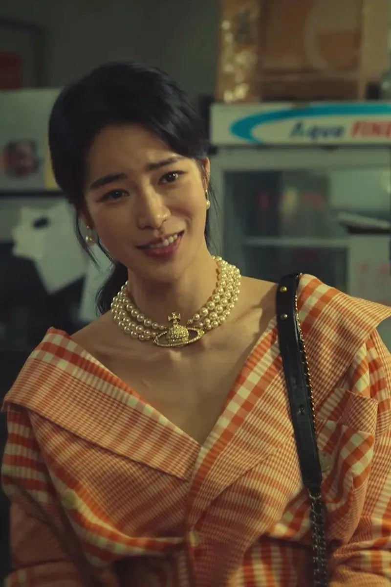 Vivienne Westwood Three Row Bas Relief Pearl Choker 經典三層珍珠土星頸鍊(共2色!)