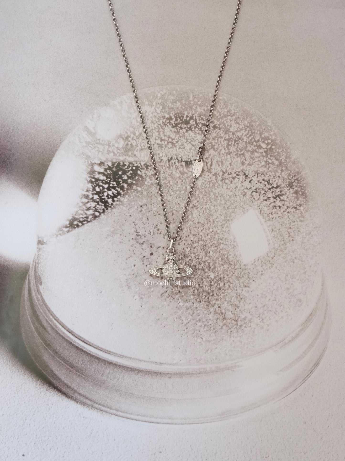 Vivienne Westwood Mini Bas Relief Necklace 經典滿鑽土星項鍊(共4色!)