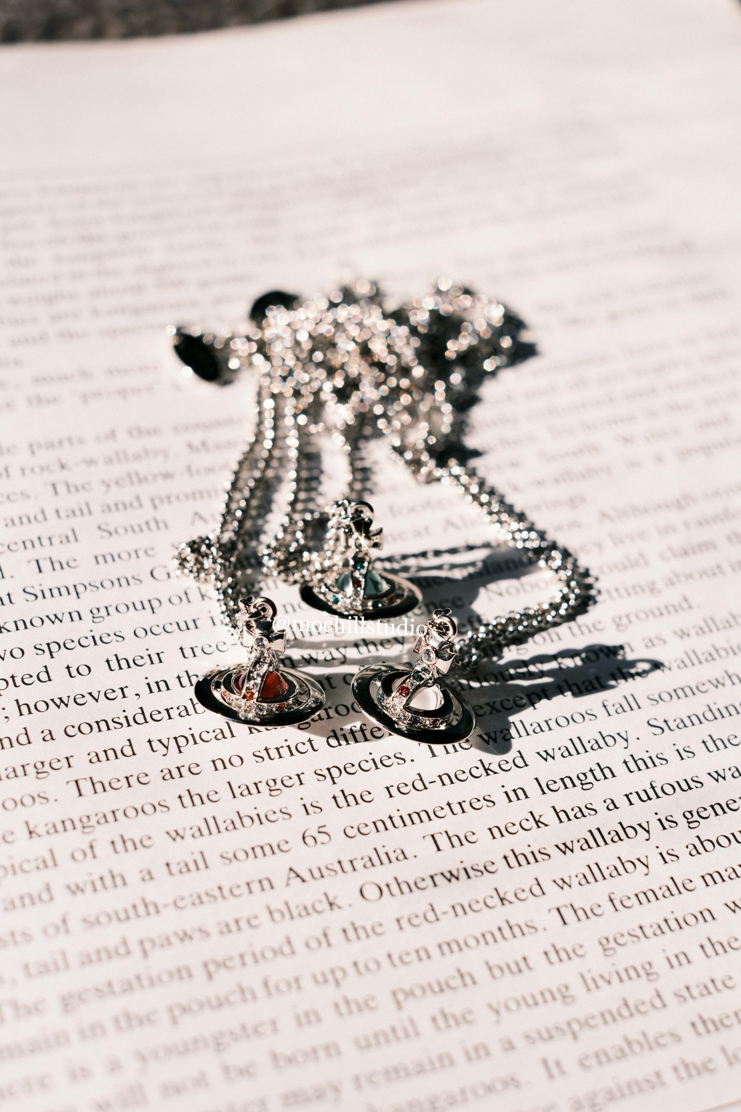 Vivienne Westwood New Petite Orb Pendant Necklace 限定限量莓果粉立體土星項鍊(全尺寸!)