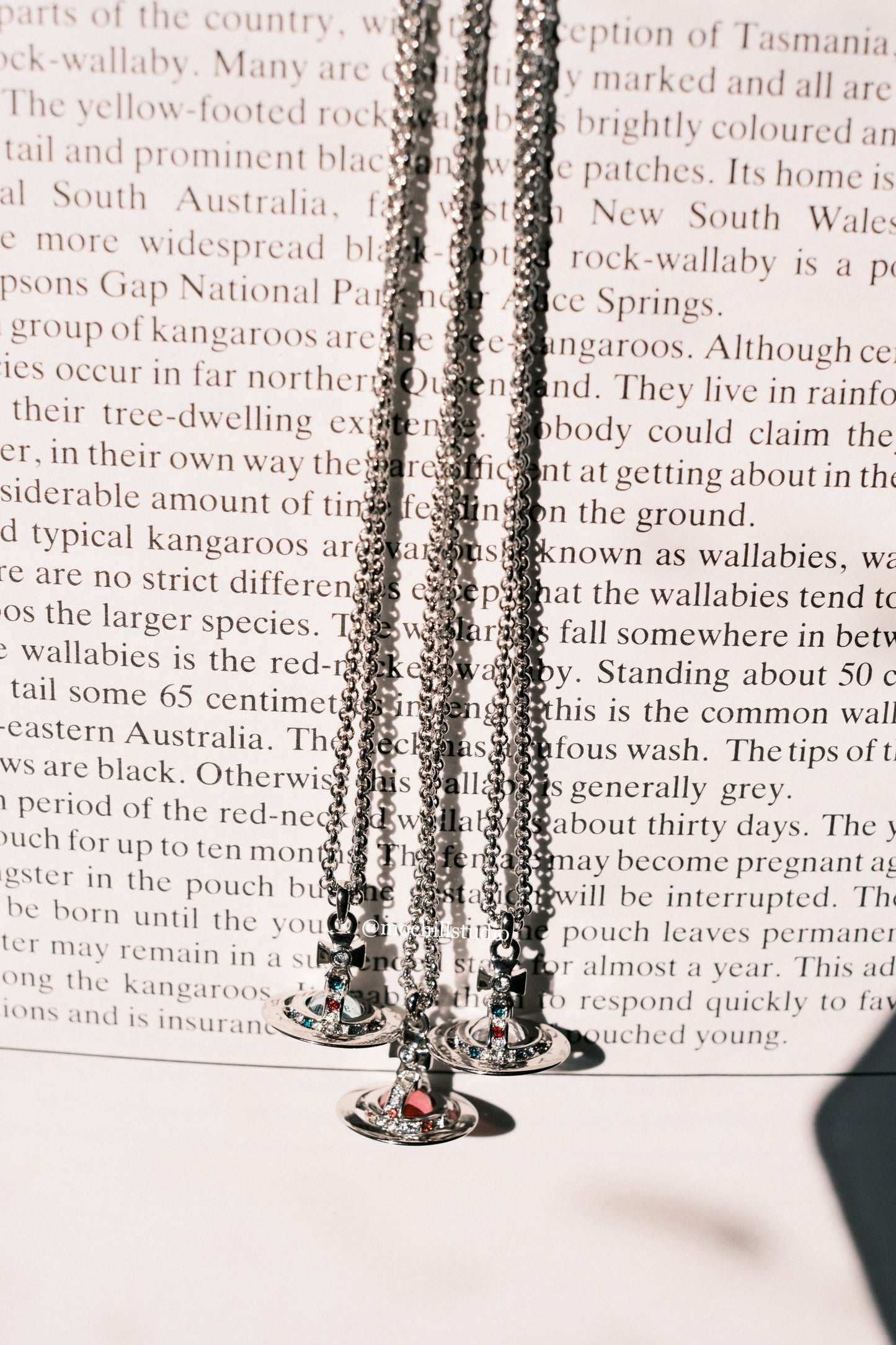 Vivienne Westwood New Petite Orb Pendant Necklace 限定限量莓果粉立體土星項鍊(全尺寸!)