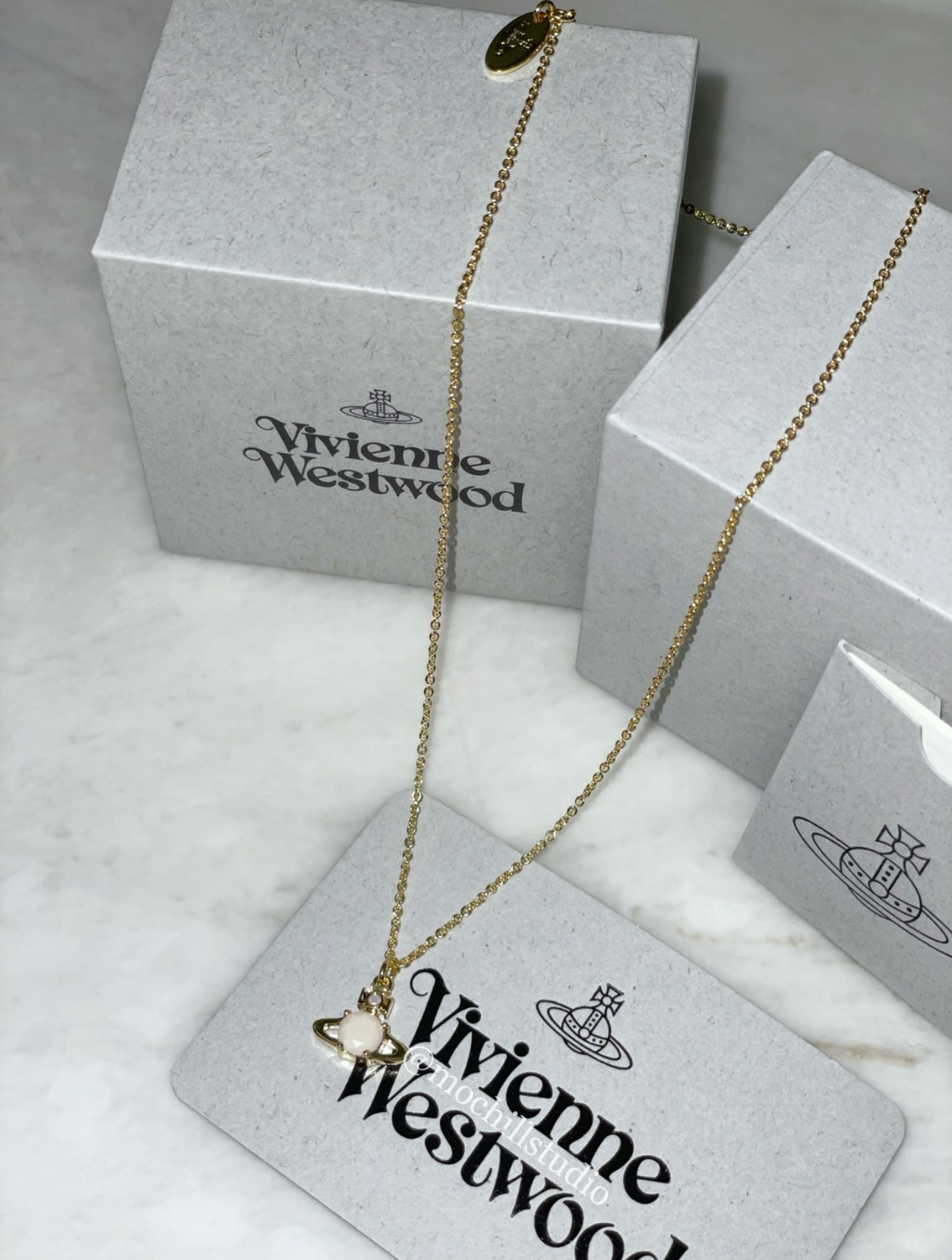Vivienne Westwood Reina Necklace 袖珍水晶土星項鍊(共5色!)