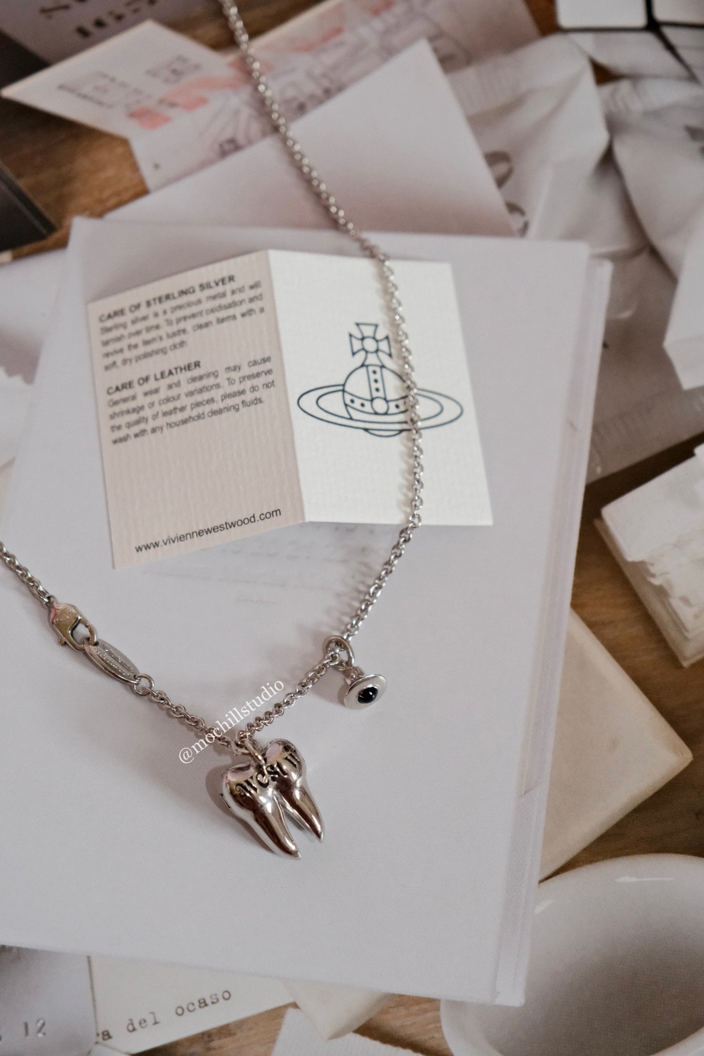 Vivienne Westwood Rima Teeth Necklace 立體牙齒項鍊 (共2色!)