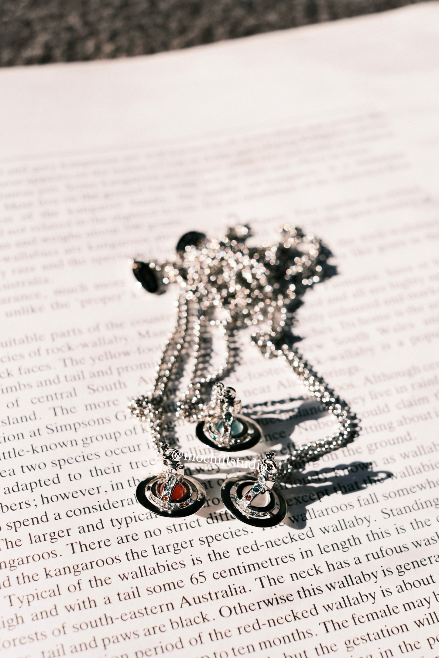 Vivienne Westwood New Petite Orb Pendant Necklace 限定限量莓果粉立體土星項鍊(全尺寸!)