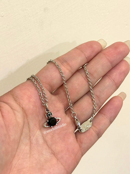 Vivienne Westwood Man. Reina Pendant Necklace 男款水晶土星長項鍊 （共2色！）