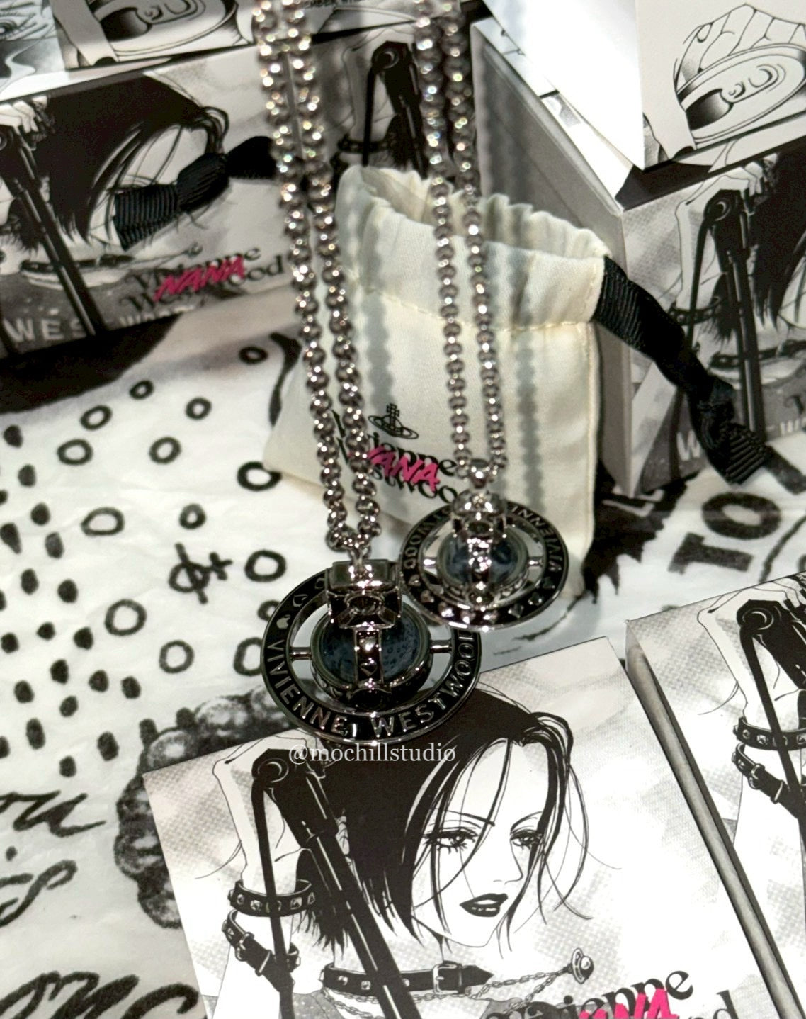 （現貨！）Vivienne Westwood X NANA VWXNANA限量聯名法瑯立體土星項鍊（共2色！）