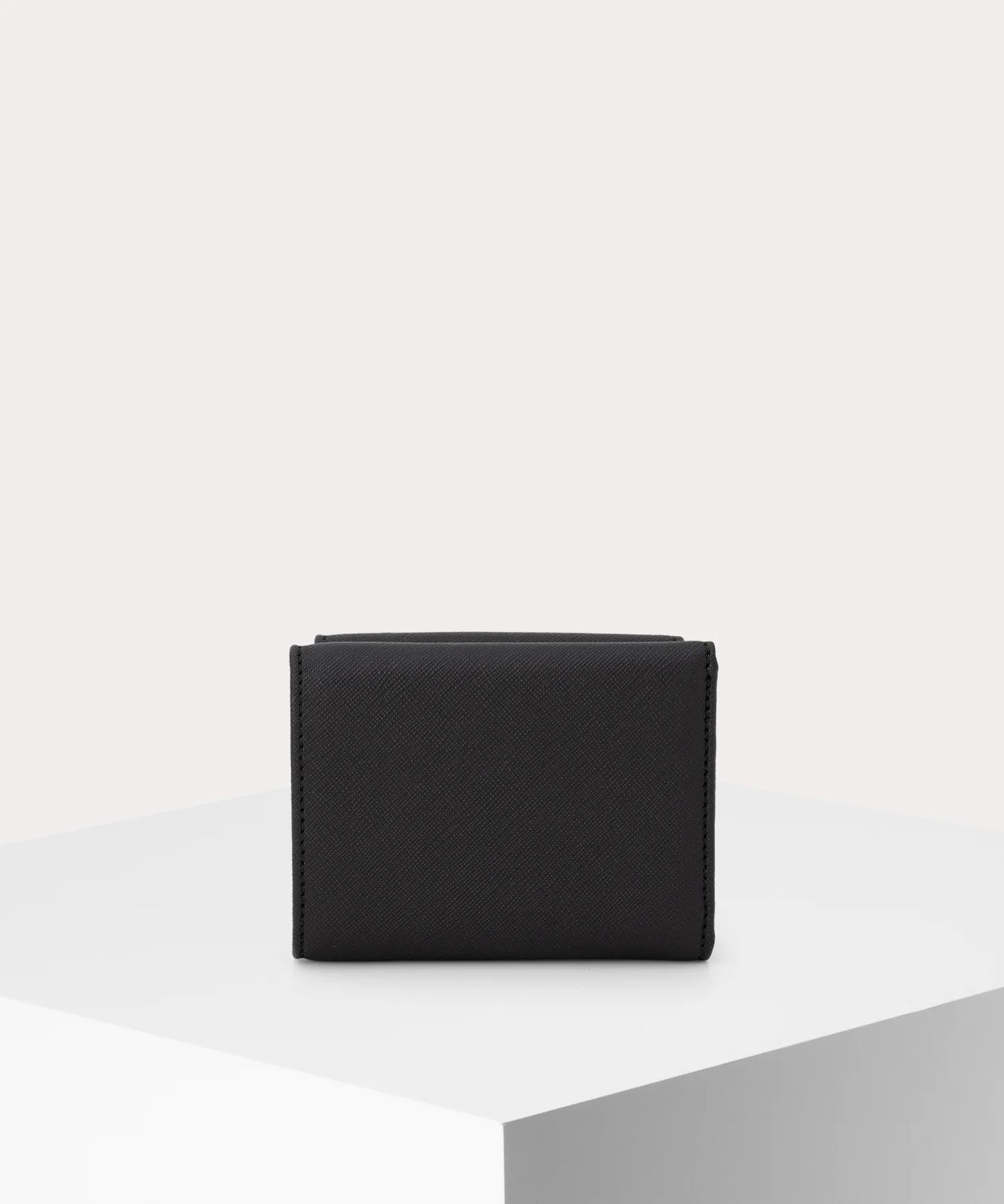 Vivienne Westwood Saffiano small Flap wallet 三折防刮十字紋短夾