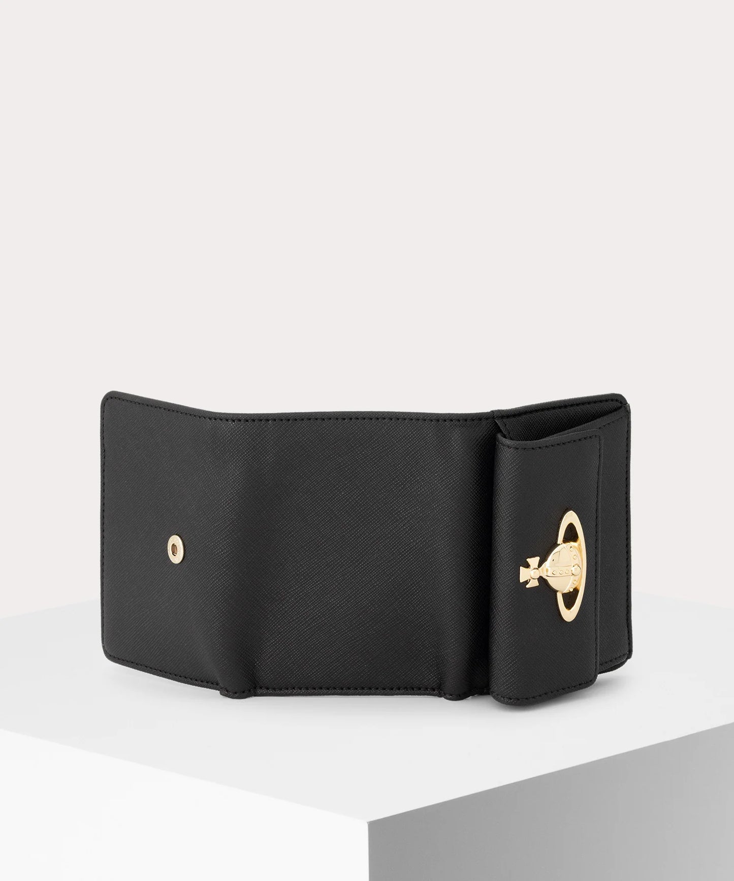 Vivienne Westwood Saffiano small Flap wallet 三折防刮十字紋短夾