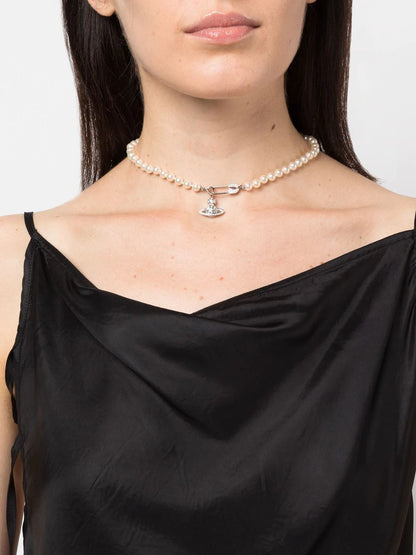 Vivienne Westwood Lucrece Pearl Necklace 別針土星珍珠項鍊（共2色！）