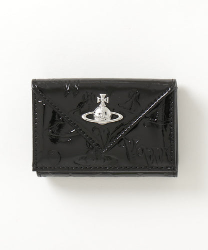 日本限定！Vivienne Westwood Jean Envelope Wallet 立體土星壓紋漆皮三折信封短夾 （共2色！）