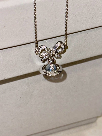 （限時特價！）Vivienne Westwood Octavie Necklace 夢幻立體蝴蝶結土星純銀項鍊（共7色！）