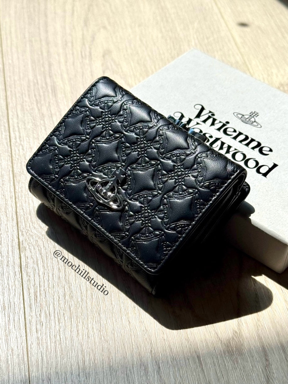 Vivienne Westwood Orborama 滿版土星壓紋雙折口金短夾