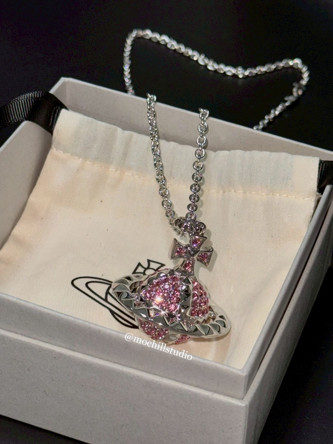 Vivienne Westwood Mayfair Large Orb Pendent Necklace 卯釘水晶立體大土星項鍊