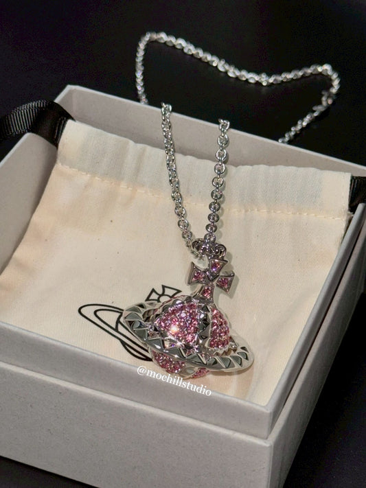 Vivienne Westwood Mayfair Large Orb Pendent Necklace 卯釘水晶立體大土星項鍊