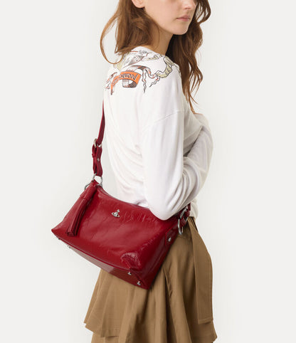 Vivienne Westwood Emma Bag 亮面漆皮肩背包（共2色！）