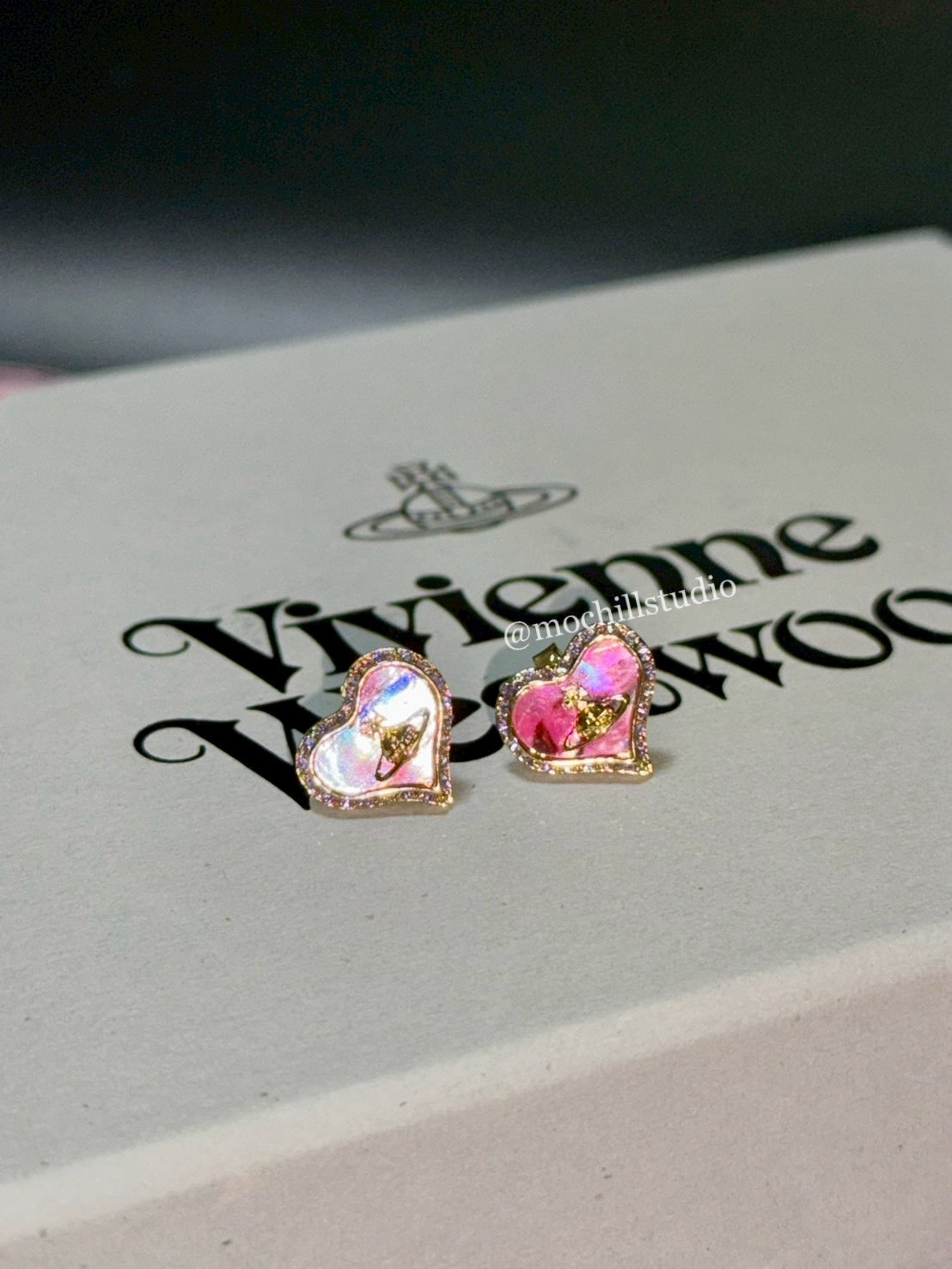 Vivienne Westwood Petra Earrings 愛心貝母耳環 （多色！）