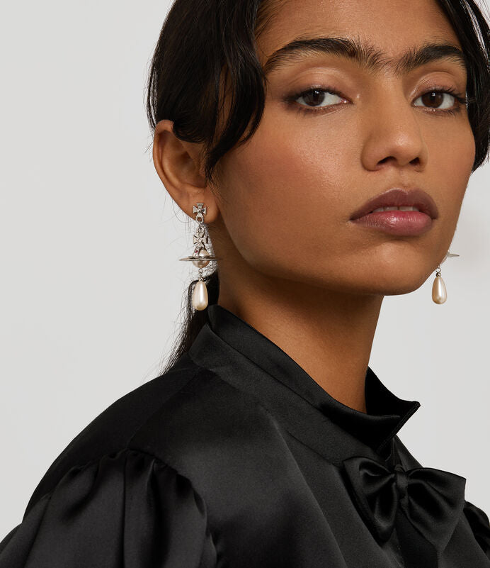Vivienne Westwood Pearl Drop Earrings 夢幻立體珍珠土星耳環（共3色！）