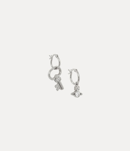 Vivienne Westwood Baya Earrings 純銀鑰匙土星不對稱耳環