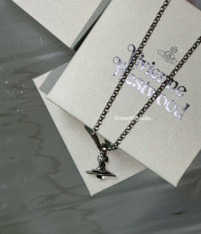 (現貨！）Vivienne Westwood MAN. New Petite Orb Pendant Necklace 做舊立體土星小號項鍊