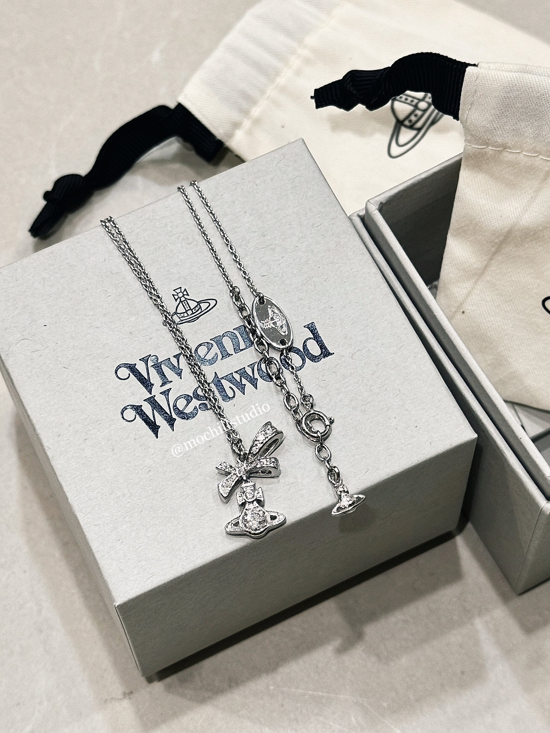 Vivienne Westwood Angelique Pendant Necklace 純銀蝴蝶結水晶項鍊（共2色！）