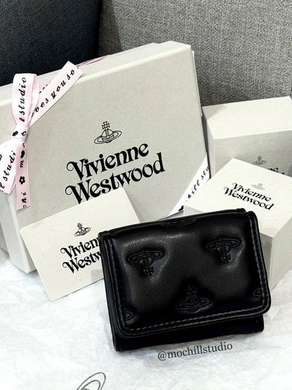Vivienne Westwood Flap Wallet 土星壓紋澎澎三折短夾 (共2色！）