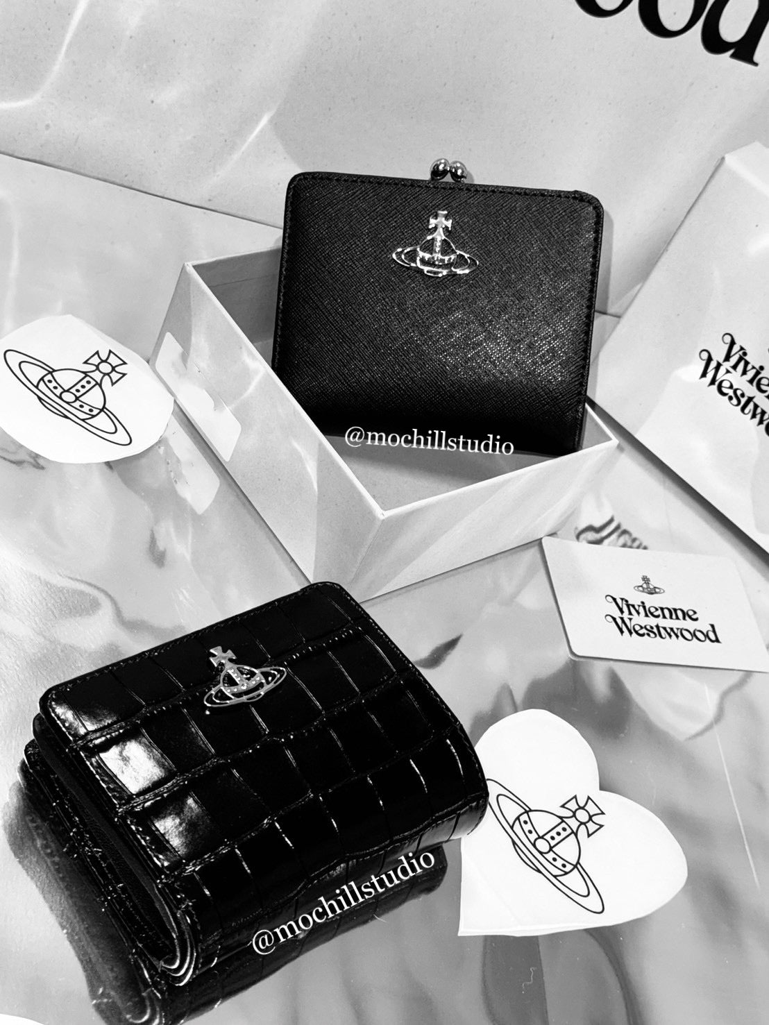 Vivienne Westwood Saffiano Wallet 口金雙折短夾（共2色！）