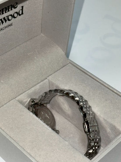 Vivienne Westwood Little Wallace Watch 雕花水鑽手錶