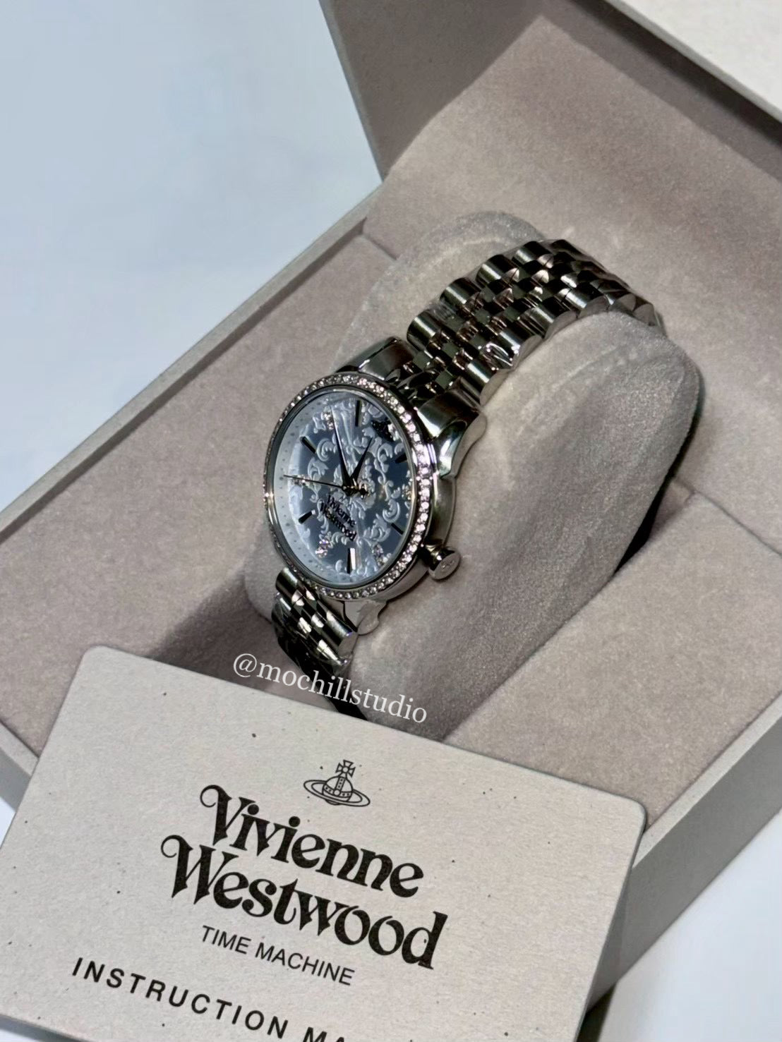 Vivienne Westwood Little Wallace Watch 雕花水鑽手錶