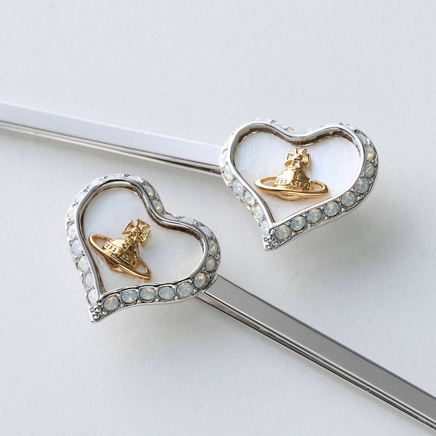 Vivienne Westwood Petra Bobby Pins 愛心貝母髮夾（共3色！）