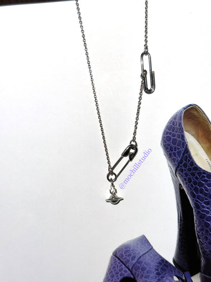 Vivienne Westwood Safety Pin Necklace 土星別針純銀項鍊