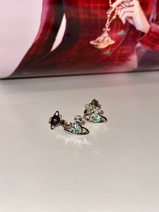 Vivienne Westwood Nano Solitaire Earrings 經典水晶土星耳環（多色！）