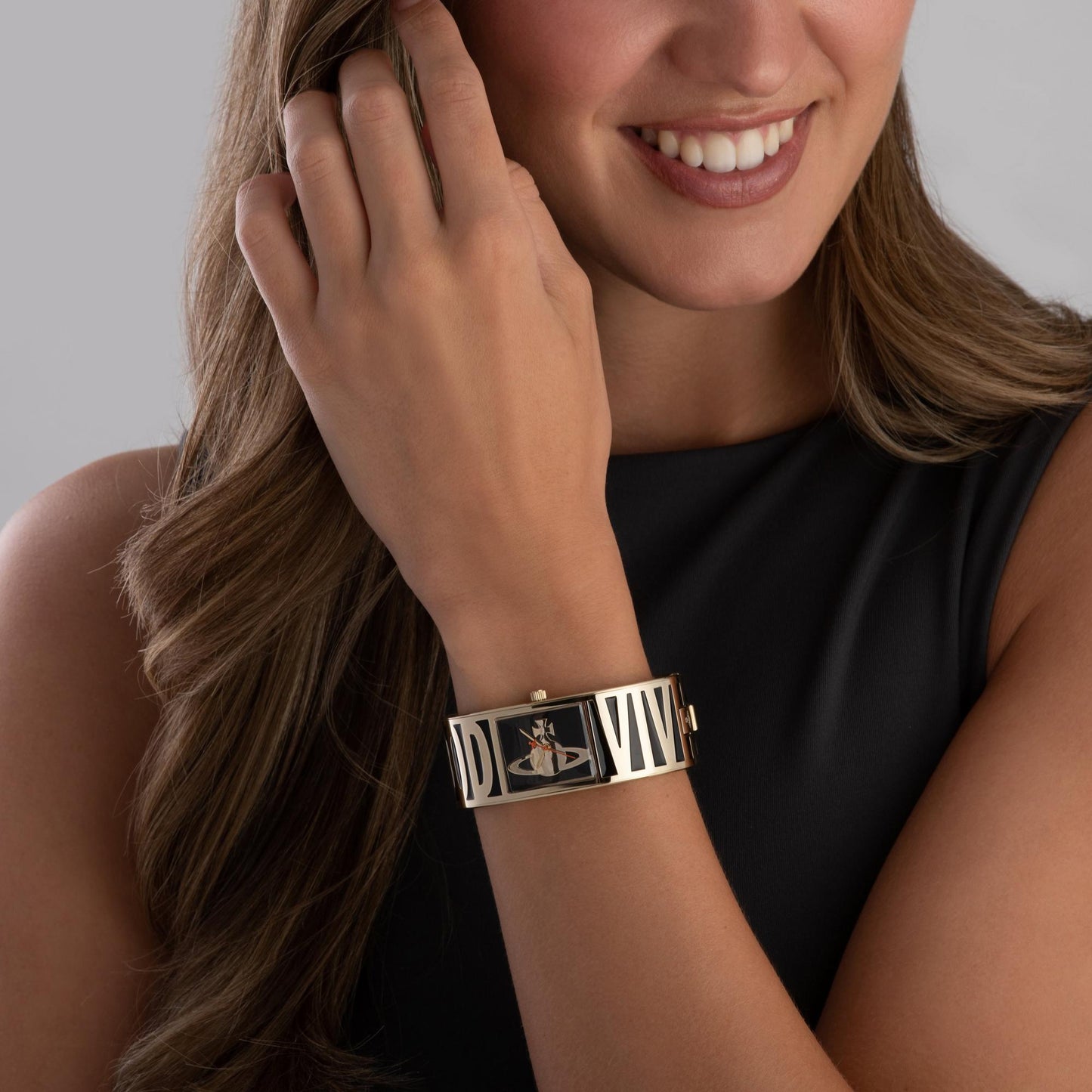 ✶ 11.24 - 12.01 Black Friday Sale  ✶  Vivienne Westwood Belvoir Watch 黑金手錶