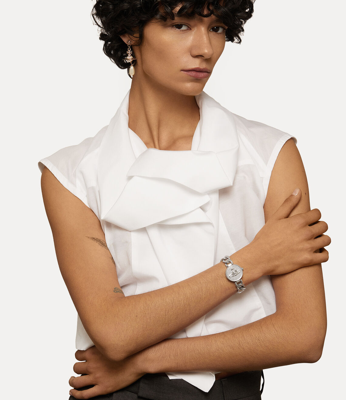 ✶ 11.24 - 12.01 Black Friday Sale  ✶ Vivienne Westwood Orb Button Watch 翻蓋土星圓錶