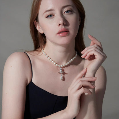 Vivienne Westwood One Row Pearl Drop Choker 經典珍珠土星頸鍊（共2色！）