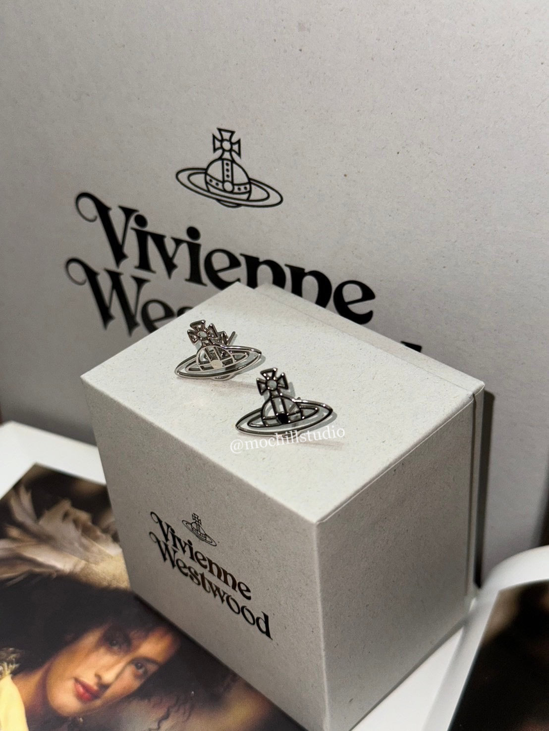 Vivienne Westwood Thin Lines Earrings 平面土星耳環（共3色！）